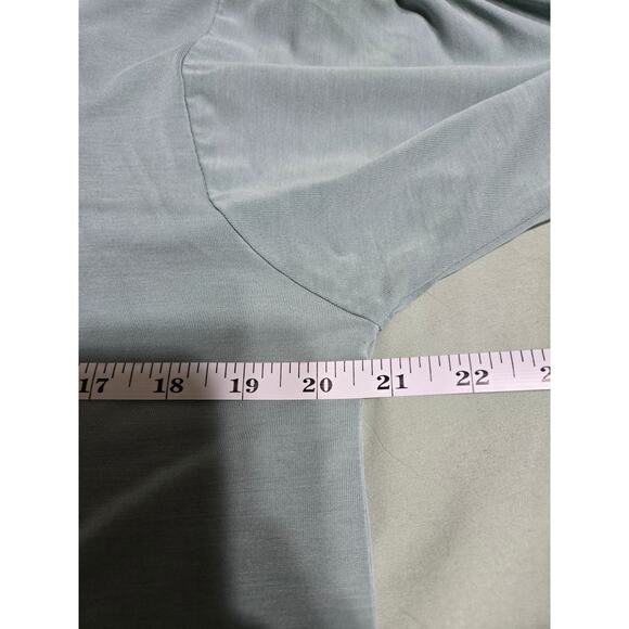 Chelsea and violet medium women's light sage green top with scrunch sleeves - Picture 7 of 8
